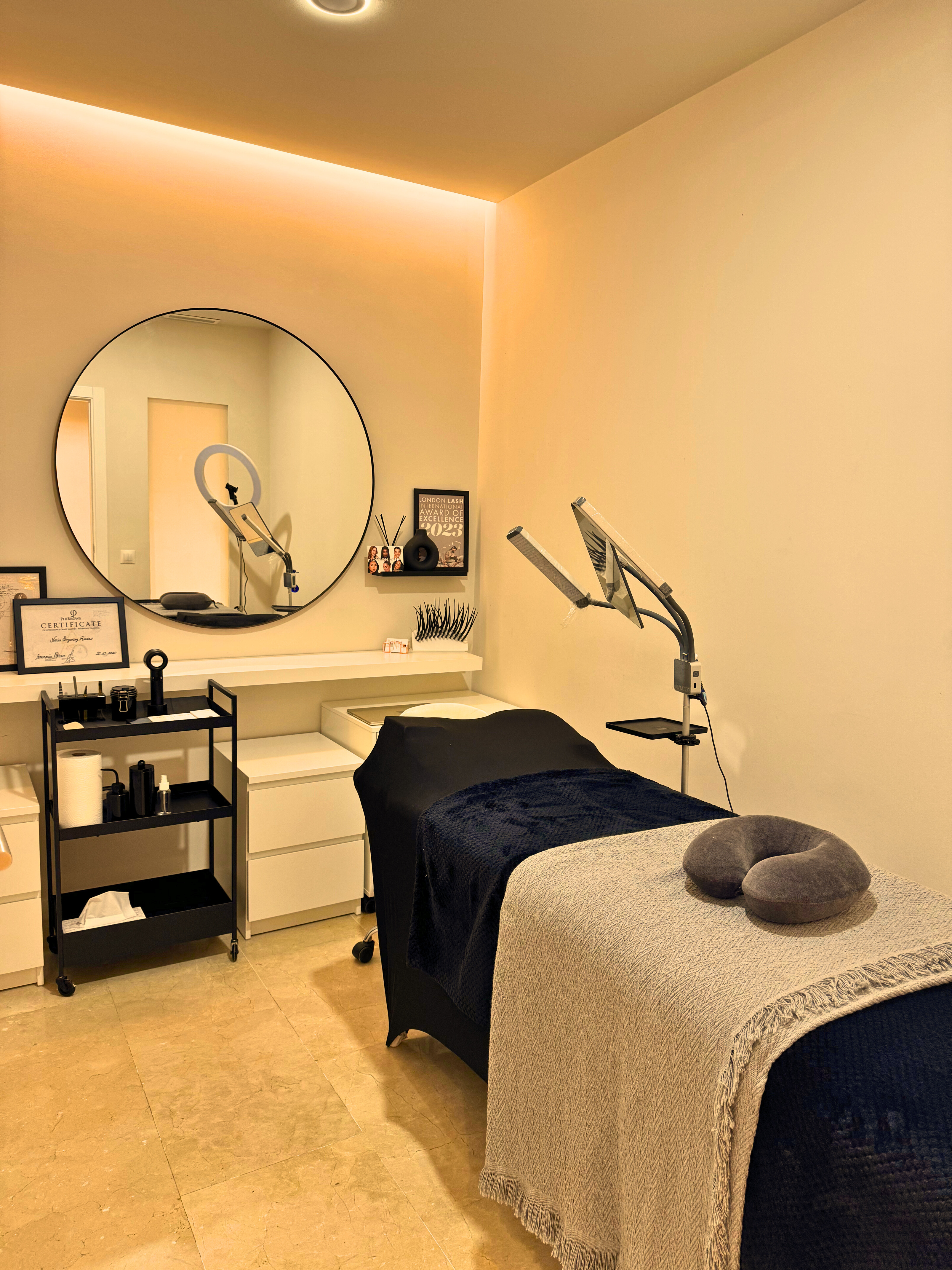 Interior del estudio Personi Studio en Marbella